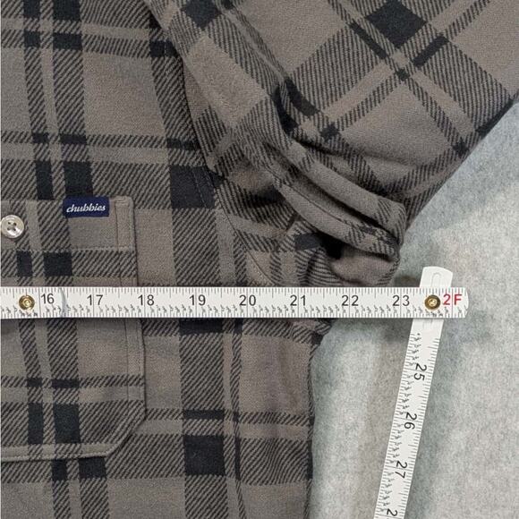 NWT Chubbies The Iron Curtain Plaid Flannel Overshirt Mens M Gray Black - Picture 7 of 12